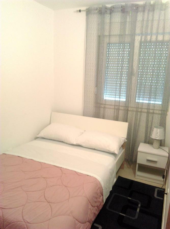 Apartments Garija Rogoznica  Bagian luar foto